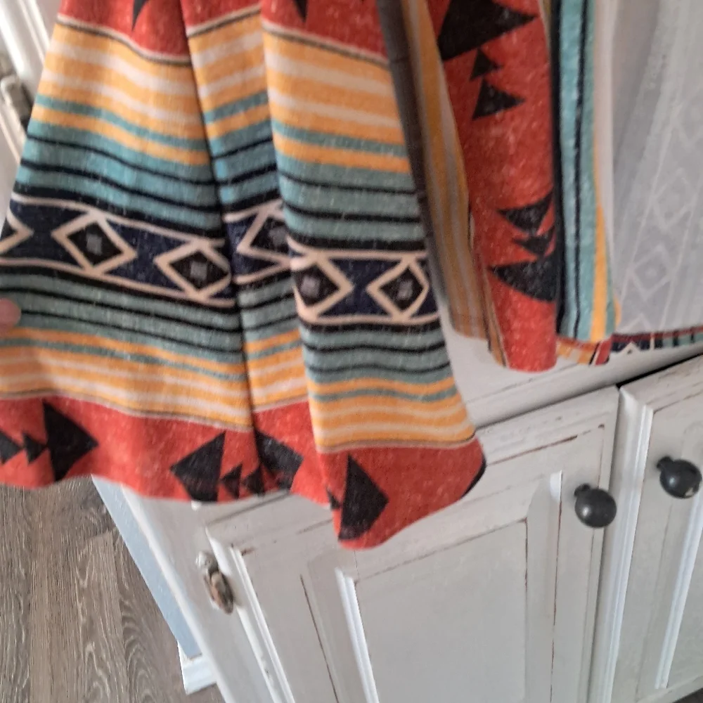 L&B Multicolor Aztec Women's Cardigan - Picture 11 of 11